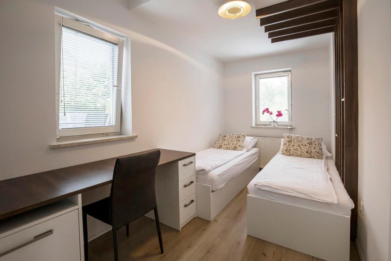 Apartments Vila Apolonia ลูบลิยานา ภายนอก รูปภาพ